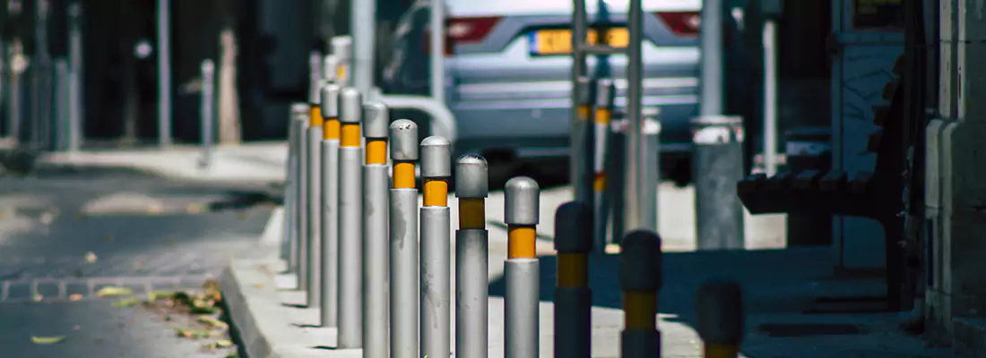 Safe and Convenient Retractable Barrier Column Systems for Properties in Hunters Creek, FL